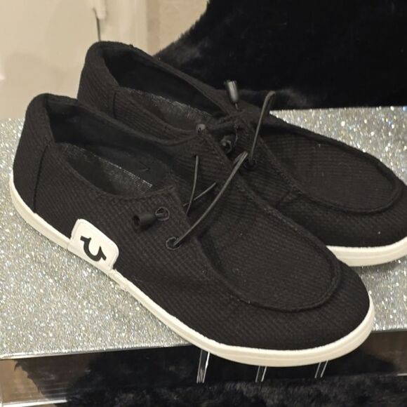 True Religion Knit Slip-On Shoes - Picture 10 of 11